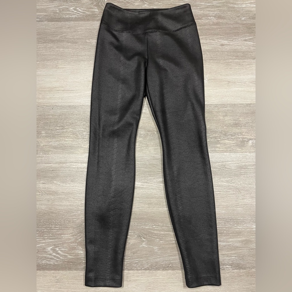 White House Black Market Black Snake Runway Leggings Women's Size 6
